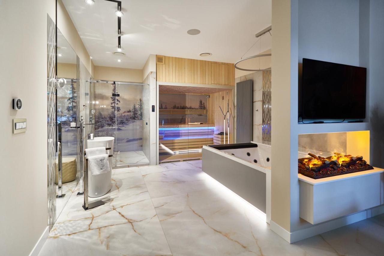 Pietryna Apartments Luxury - Sauna , Jacuzzi , Bezposrednio Przy Ul Piotrkowskiej 罗兹 外观 照片