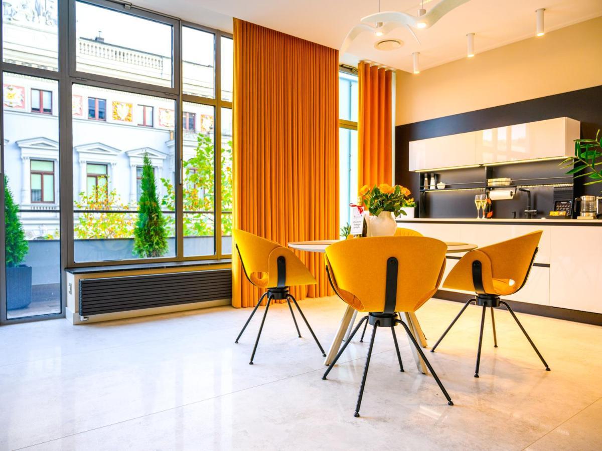 Pietryna Apartments Luxury - Sauna , Jacuzzi , Bezposrednio Przy Ul Piotrkowskiej 罗兹 外观 照片