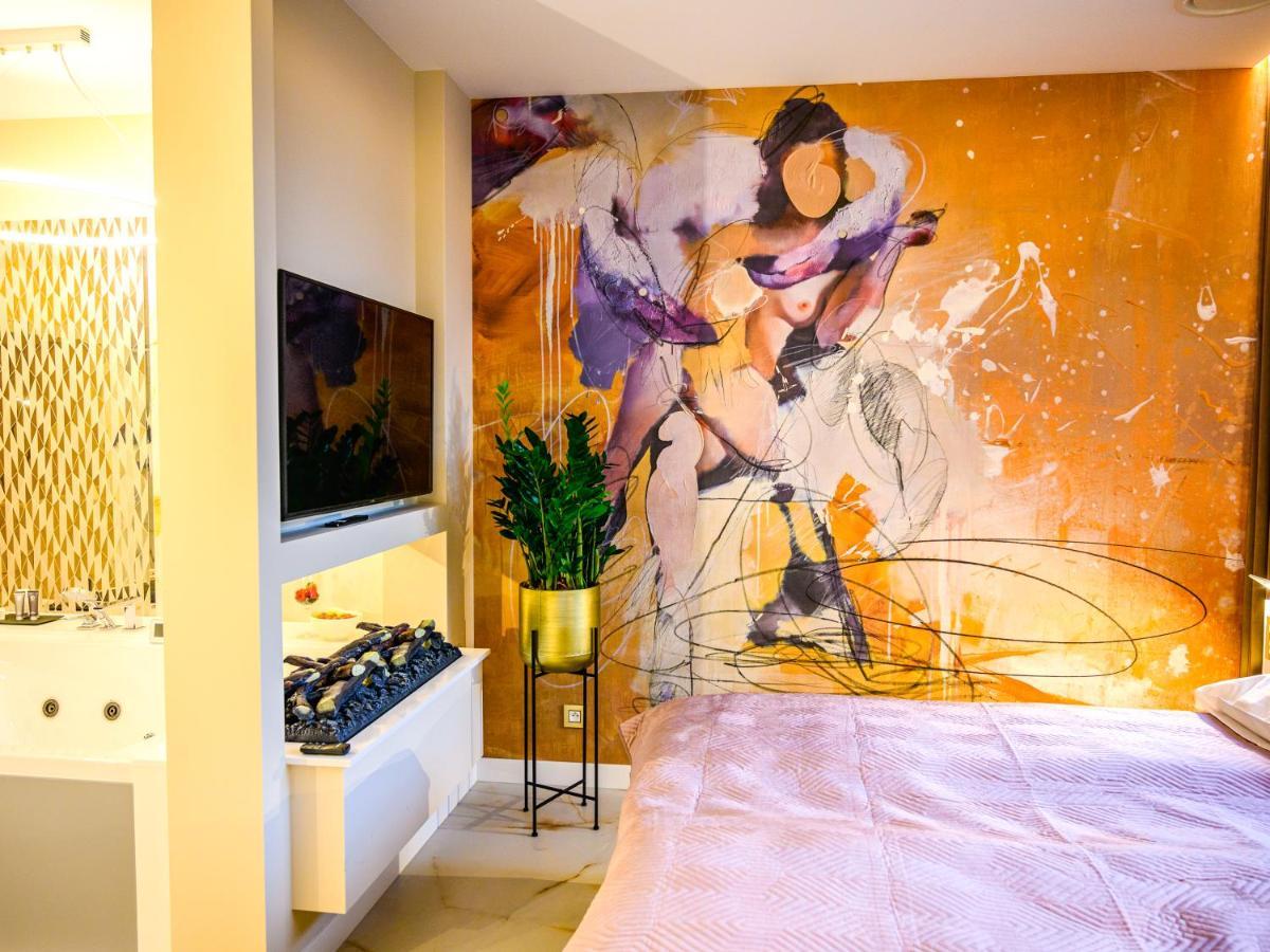 Pietryna Apartments Luxury - Sauna , Jacuzzi , Bezposrednio Przy Ul Piotrkowskiej 罗兹 外观 照片