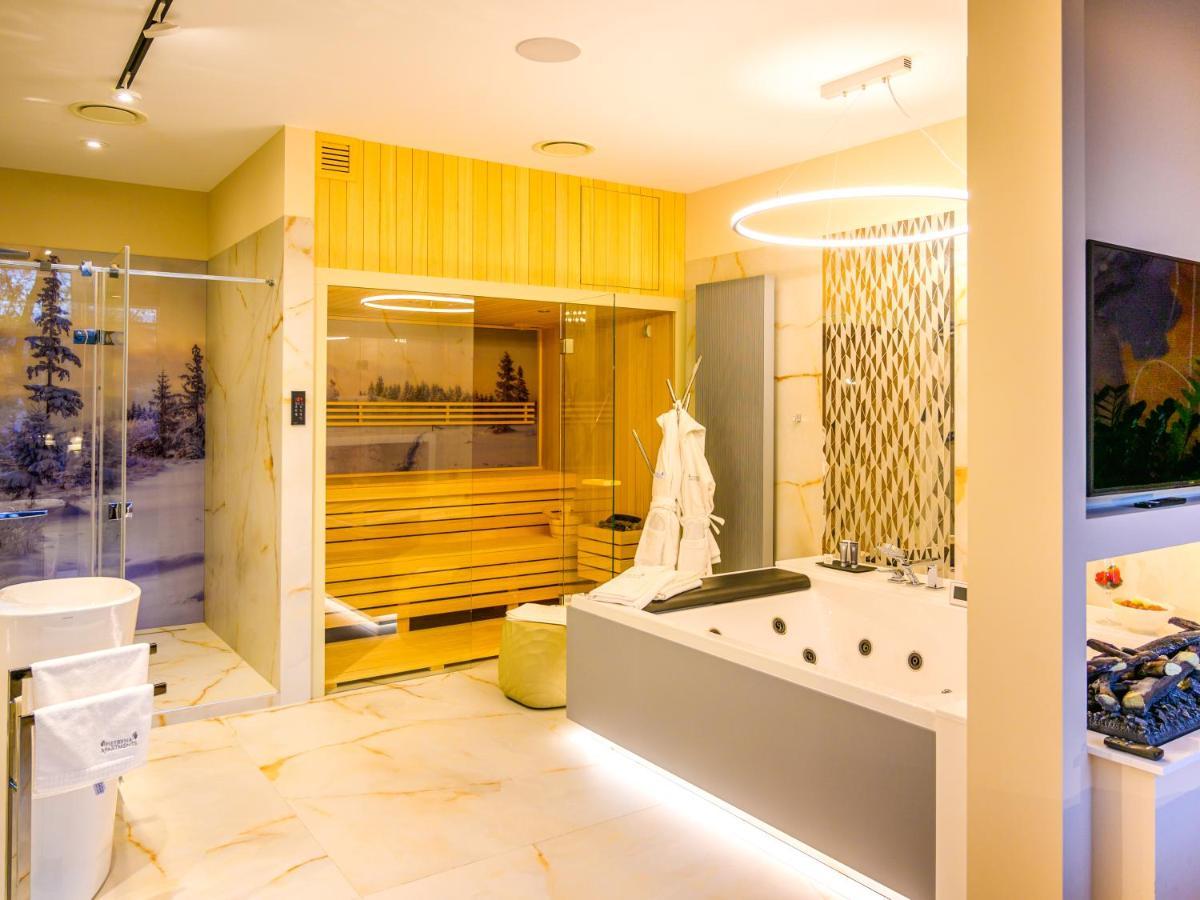 Pietryna Apartments Luxury - Sauna , Jacuzzi , Bezposrednio Przy Ul Piotrkowskiej 罗兹 外观 照片