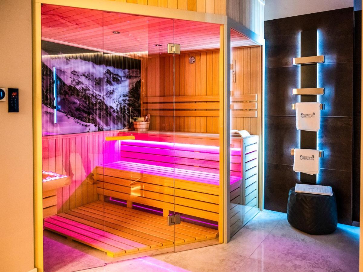 Pietryna Apartments Luxury - Sauna , Jacuzzi , Bezposrednio Przy Ul Piotrkowskiej 罗兹 外观 照片